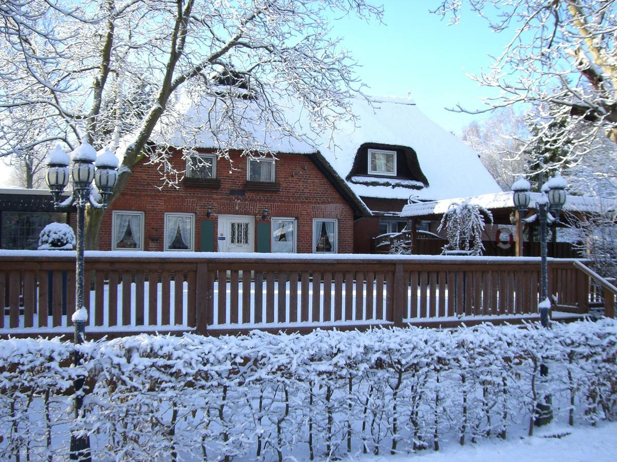 מלון Groß Grönau Landhaus Absalonshorst מראה חיצוני תמונה